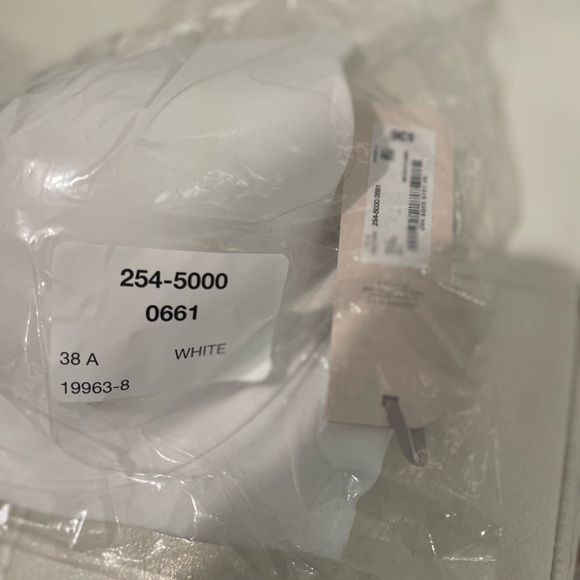 Ambrielle Everyday Full Coverage - Picture 5 of 5